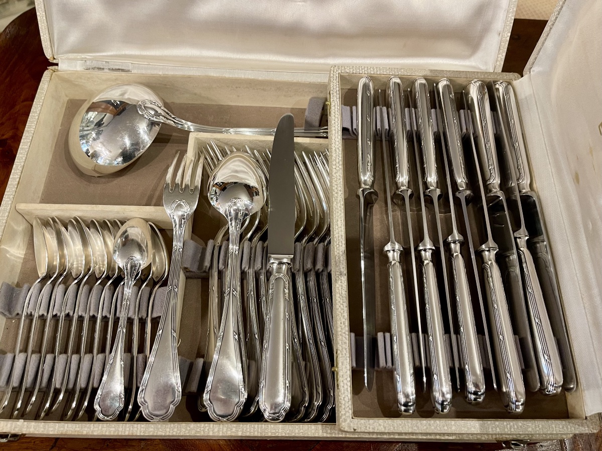 Ercuis Trianon Louis XVI Style Silver-plated Ribbon Cutlery Set