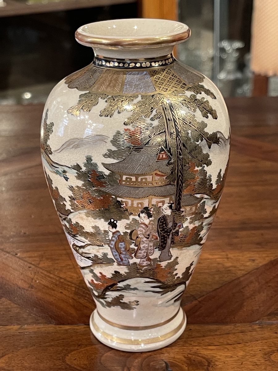 Mount Fuji Japanese Ceramic Satsuma Vase-photo-2