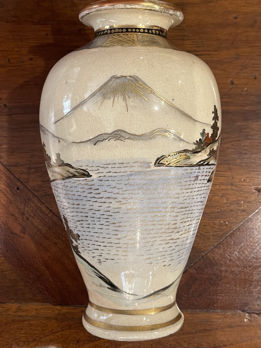 Mount Fuji Japanese Ceramic Satsuma Vase