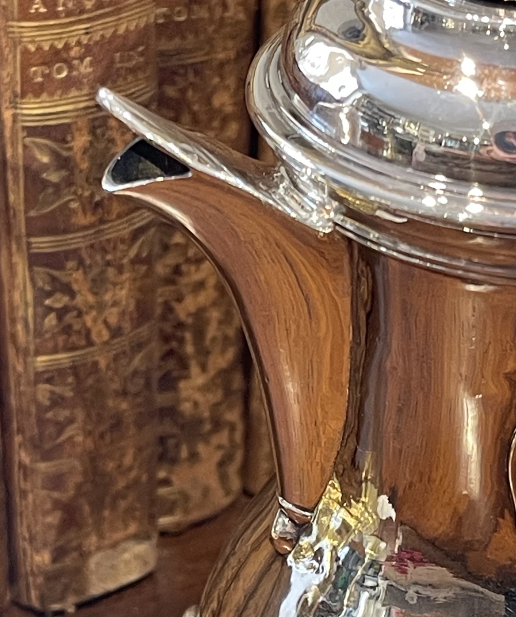 18th-century Marseille Chocolate Pot, Solid Silver -photo-4