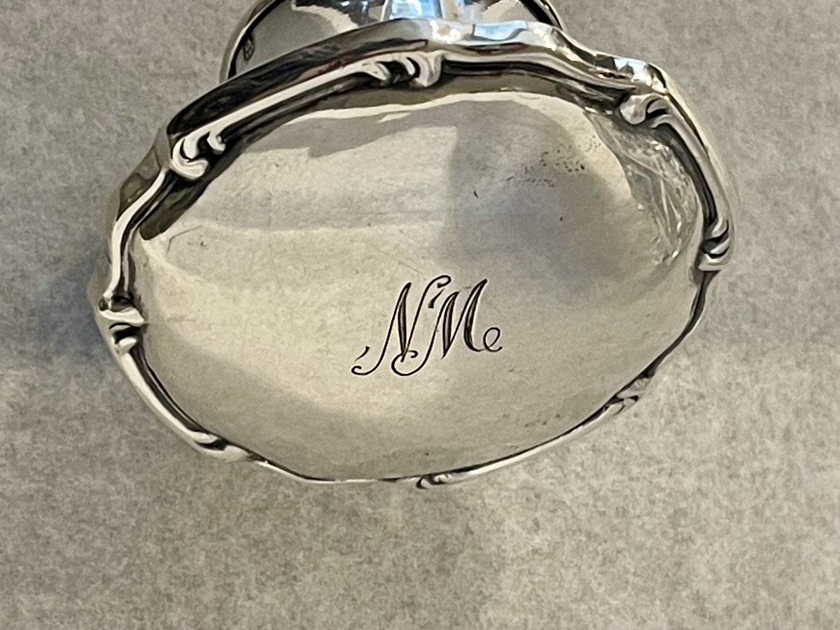 Crystal And Silver Bath Set: Bottle, Box, And Tray -photo-5