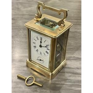 Pendule d’officier XIX  ème à sonnerie en très bon état 