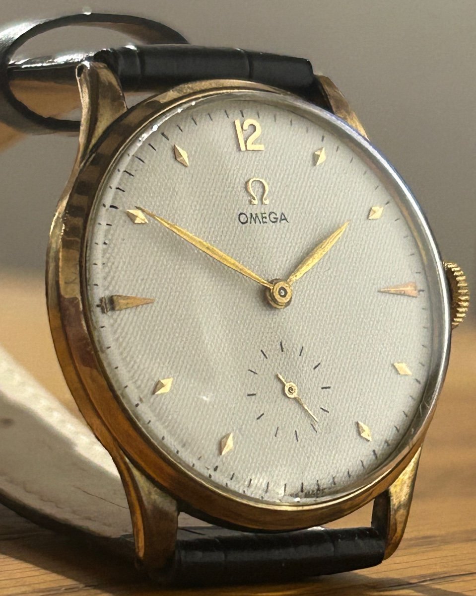 Omega, montre mouvement mécanique 