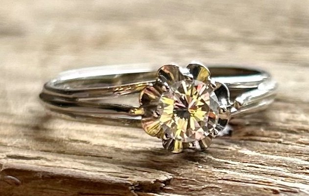 Bague or gris et diamant -photo-3