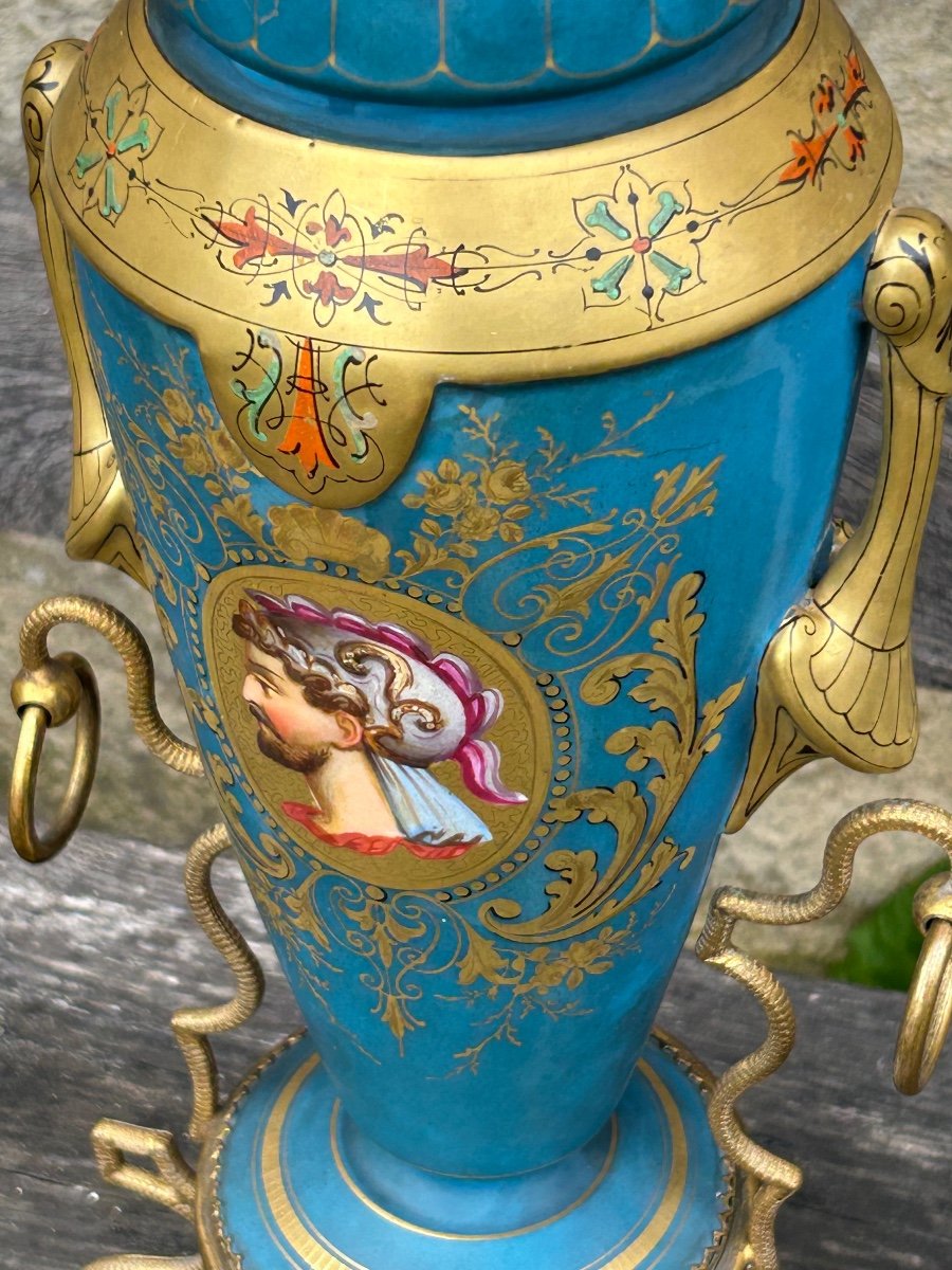 Napoleon III Porcelain Vase-photo-3