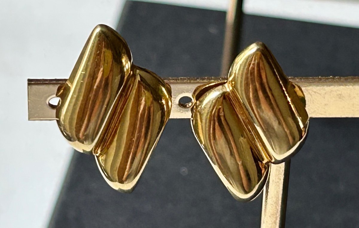 Pair Of Gold Earrings-photo-1