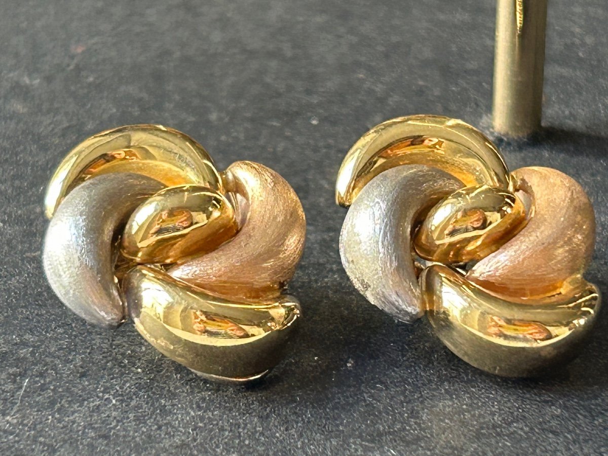 Pair Of 3 Gold Earrings-photo-4