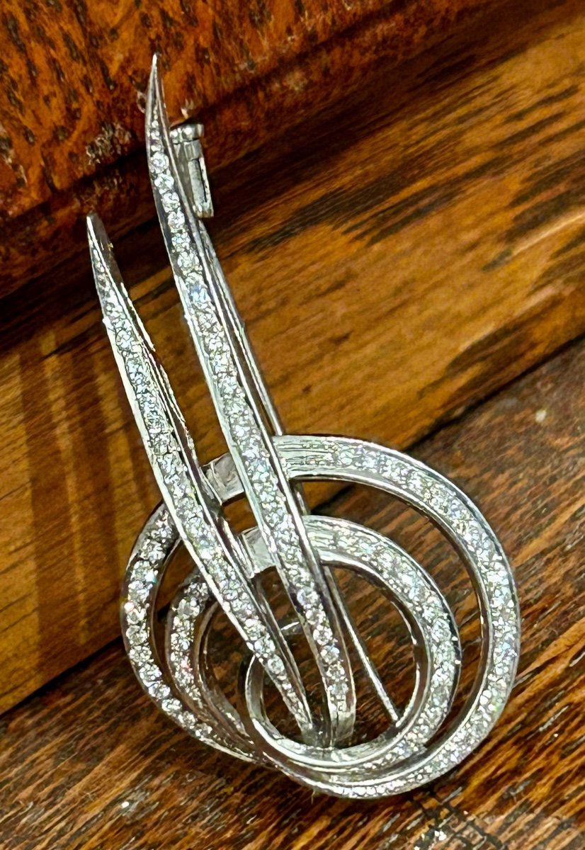 White Gold And Diamond Brooch-photo-2