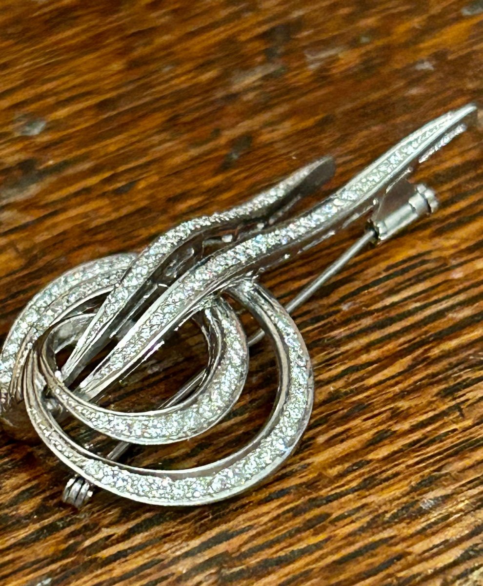 White Gold And Diamond Brooch-photo-1