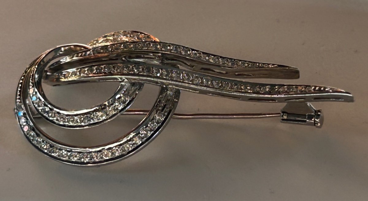 White Gold And Diamond Brooch-photo-7