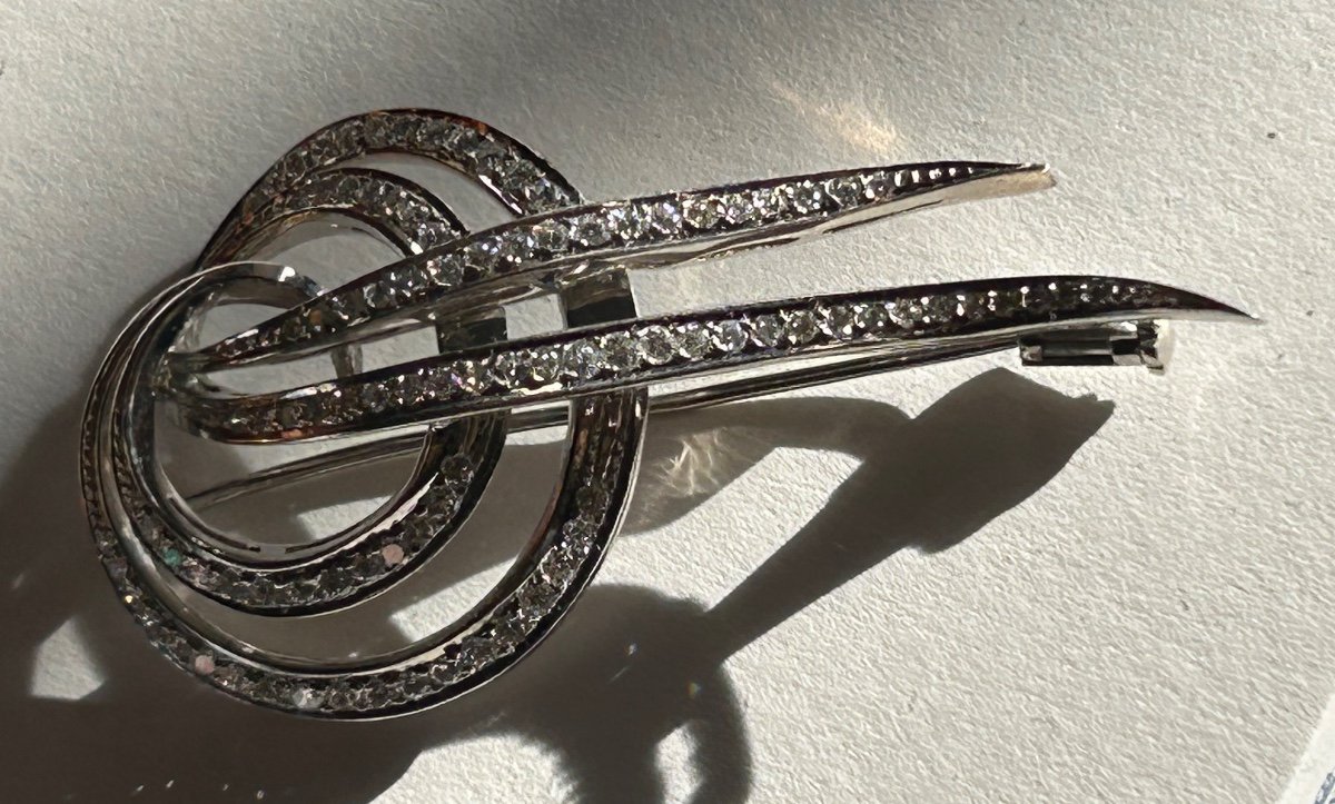 White Gold And Diamond Brooch-photo-8
