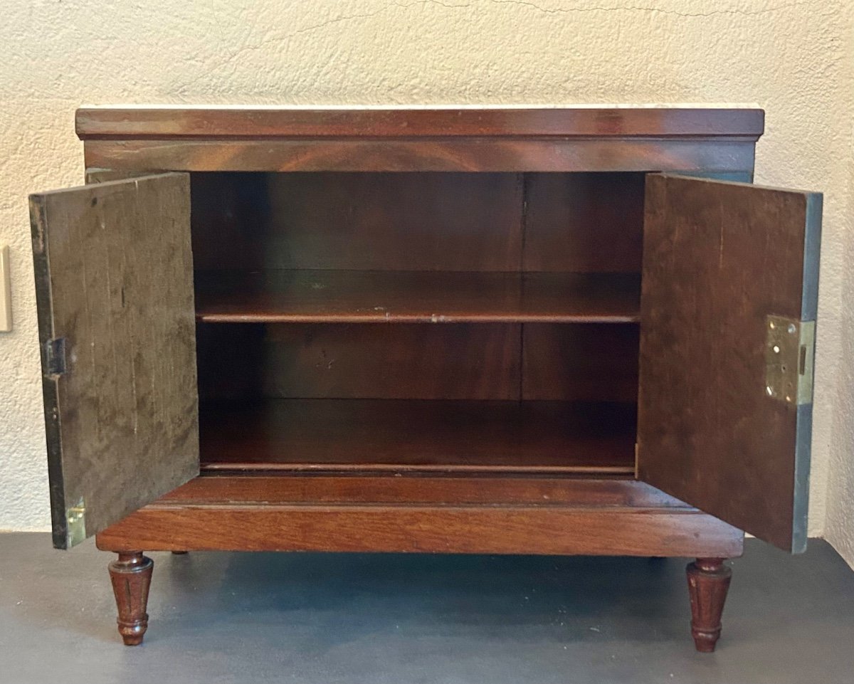 H. Gambs, Small Mahogany Master's Cabinet-photo-3