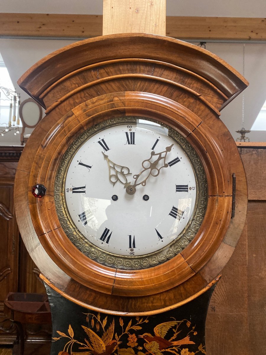 Luxembourg Walnut Wall Clock With Bird Decor -photo-6