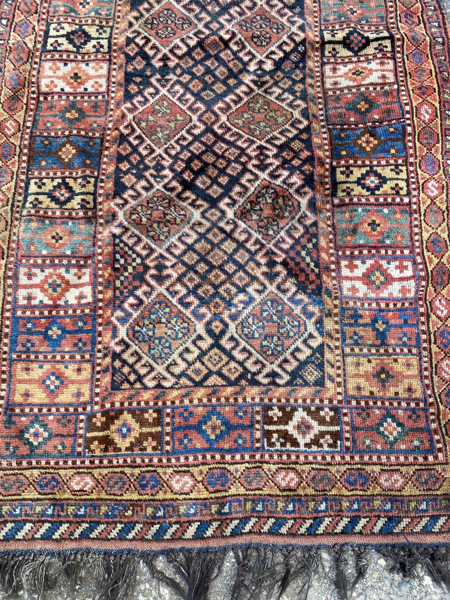 Tapis ancien en laine de collection -photo-1