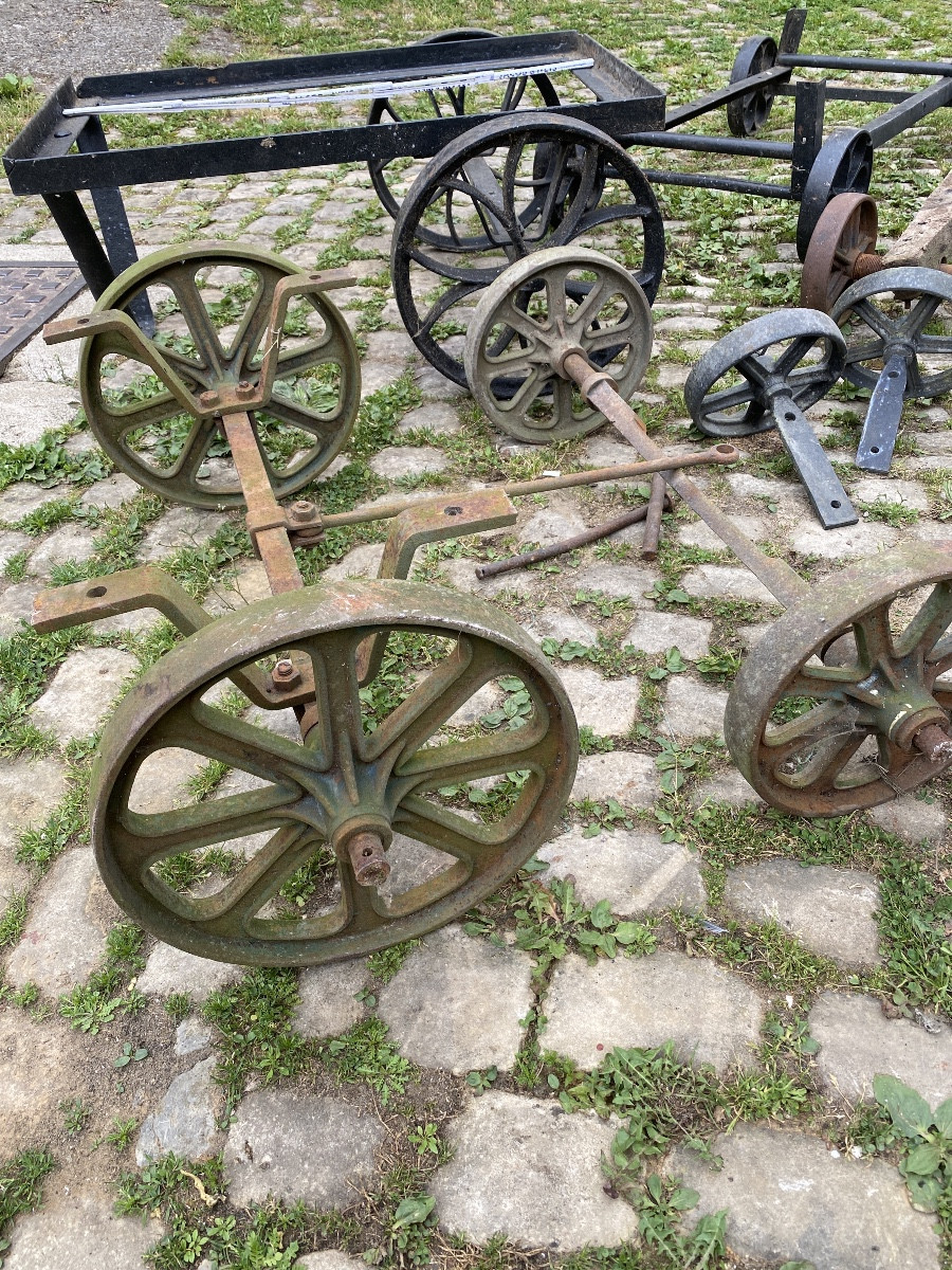 Art industriel, lot de chariots roues en fonte pour tables basses -photo-3