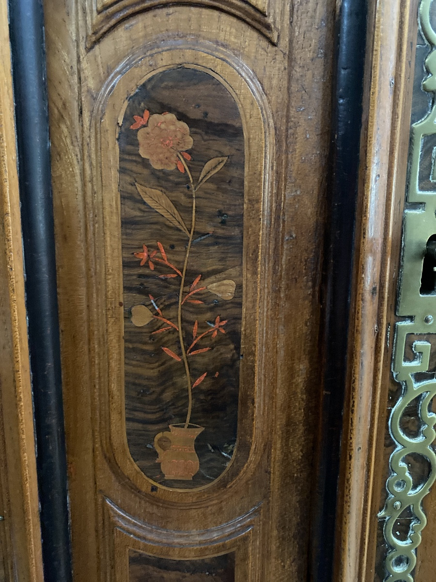Curved Cherry Wood Cabinet With Three Marquetry Sides, 18th Century-photo-1