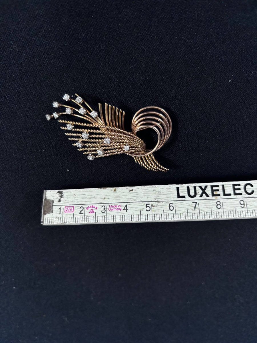 20th Century Gold Brooch With Diamonds-photo-3