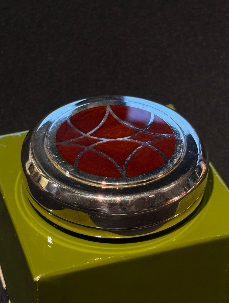 Christofle Round Talisman Box In Silver-plated Metal And Chinese Lacquer-photo-3