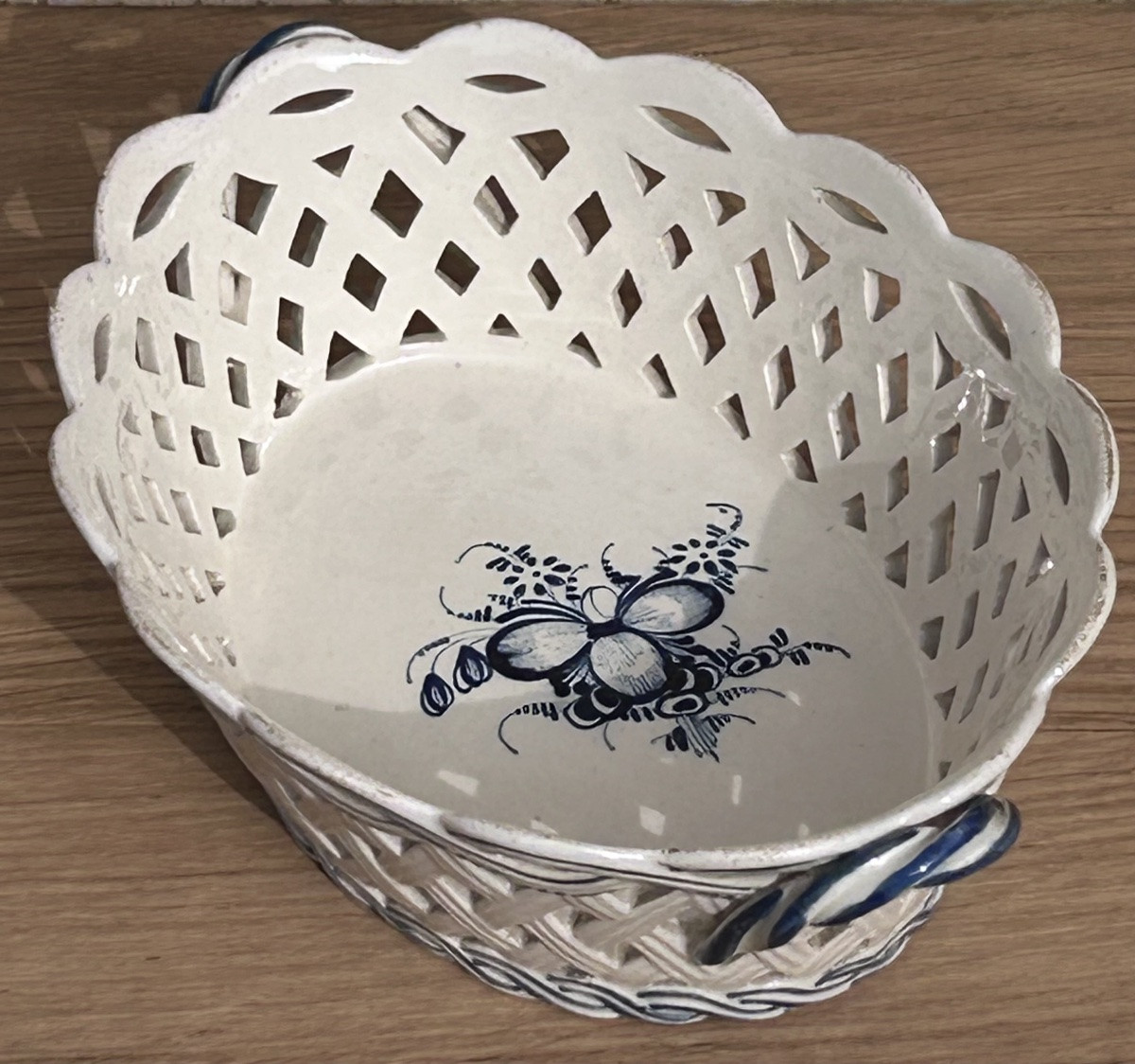 Boch In Luxembourg, Openwork Earthenware Basket And Plate-photo-5