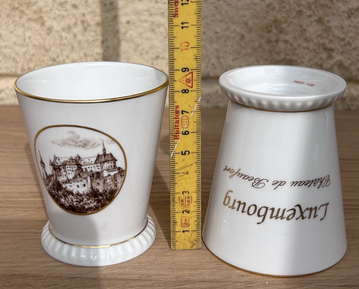 Meissen, paire de tasses en porcelaine Châteaux luxembourgeois -photo-2