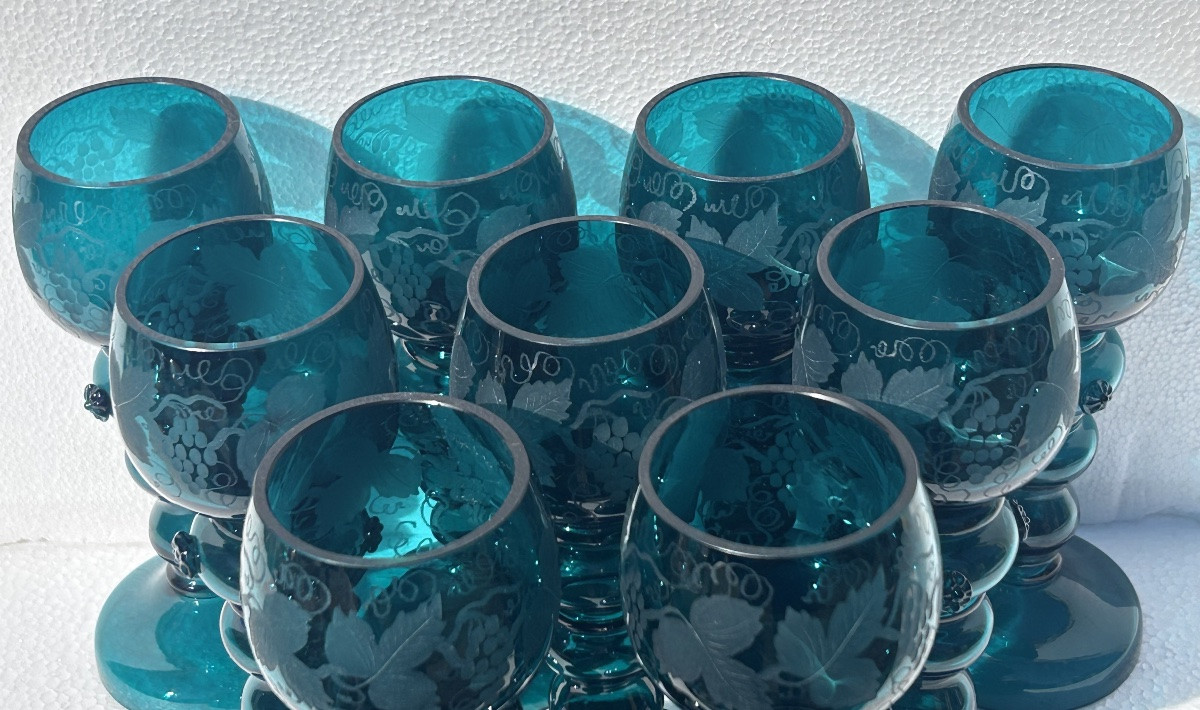 Set Of 9 Bohemian Stemmed Glasses In Green/blue -photo-3