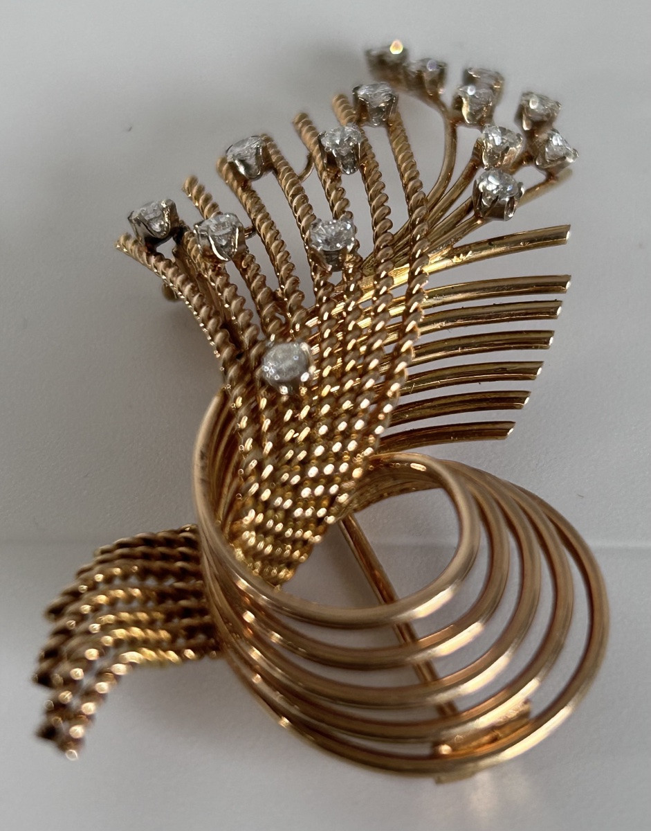 Art Deco Brooch In 18-carat Gold And Diamonds -photo-3