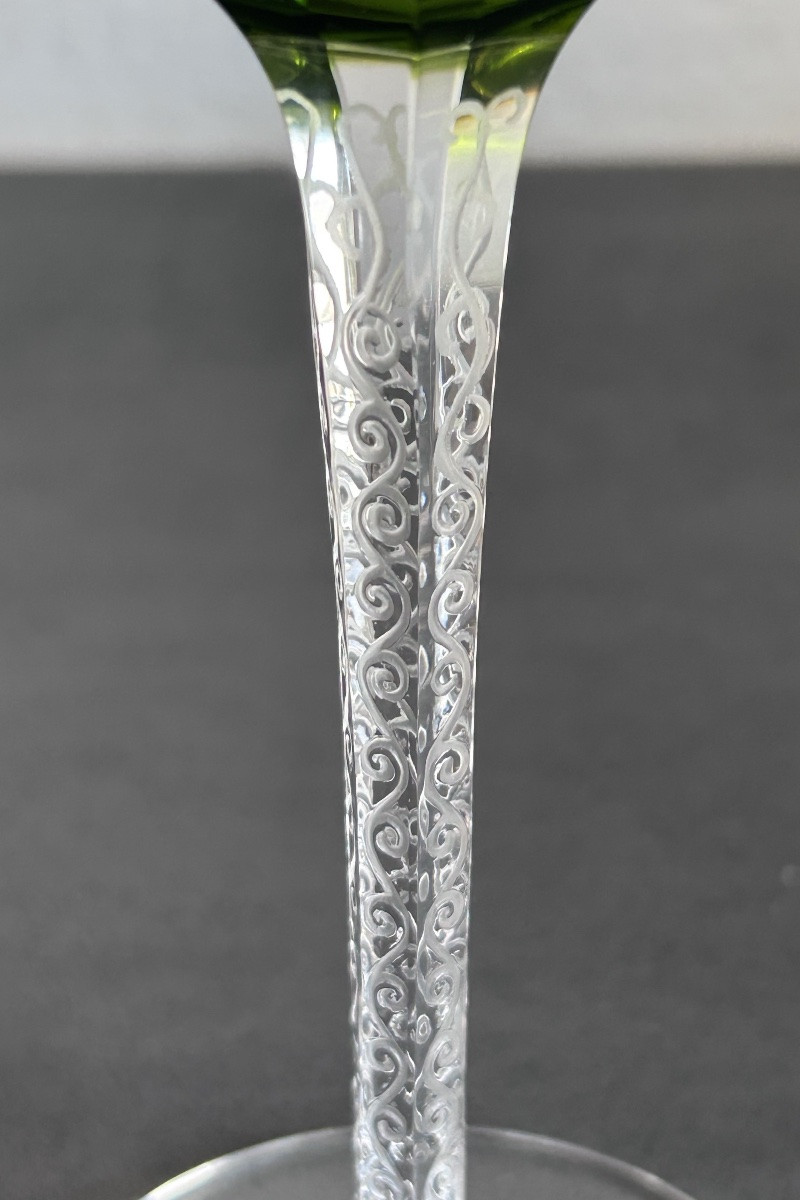 Lalique, 12 Roemer Glasses, Trèves Model, In Engraved And Colored Crystal -photo-4