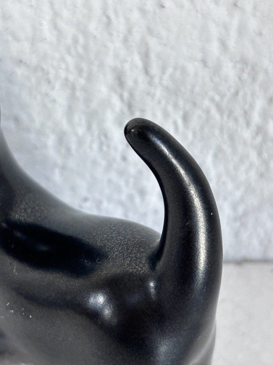 Villeroy & Boch Luxembourg, Black Earthenware Cat -photo-1
