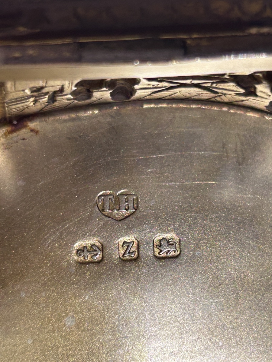 English Snuffbox In Solid Silver-photo-4