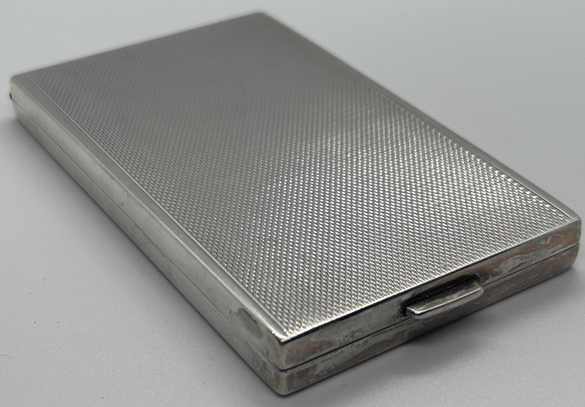 Boîte à cigarettes art déco en argent massif 