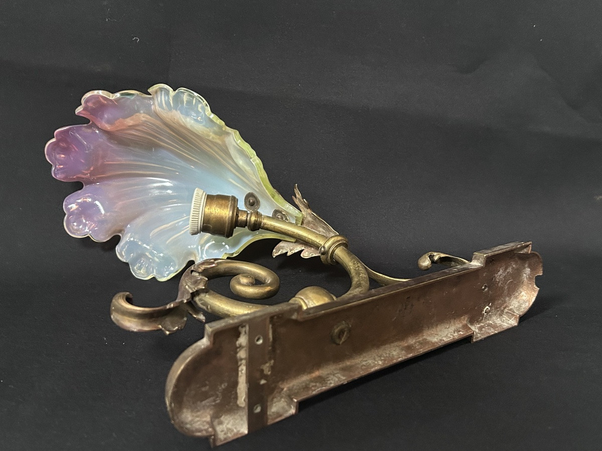 Art Nouveau Wall Sconce In Bronze And Colored Glass -photo-2