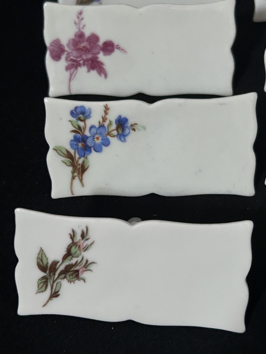 Lot de 12 porte-noms en porcelaine, décor floral-photo-1