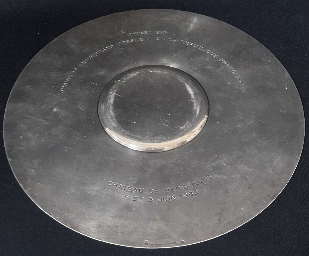 Puiforcat, assiette de présentation en argent massif, cadeau du Président François Mitterand-photo-1