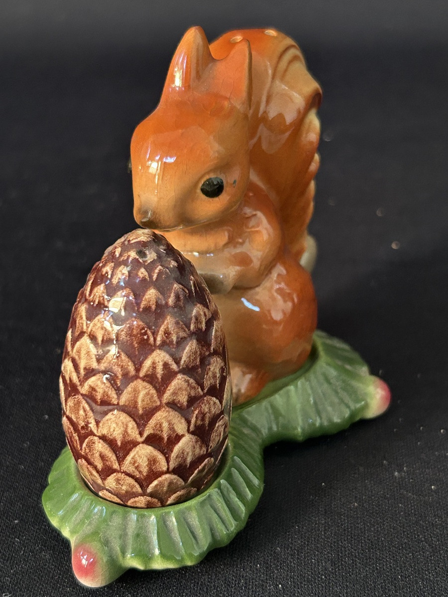 Goebel, salière poivrière écureuil en porcelaine -photo-6