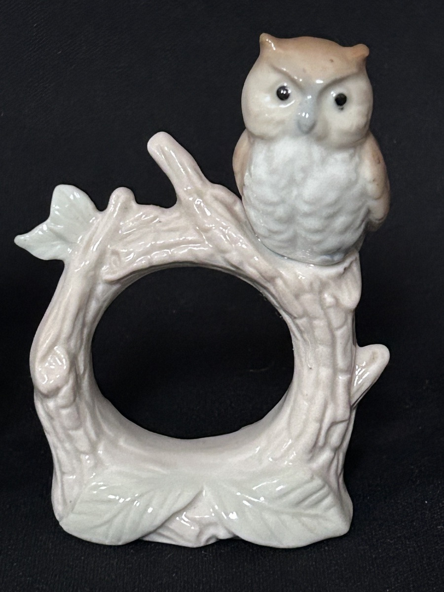 Set Of 16 Porcelain Napkin Rings -photo-2