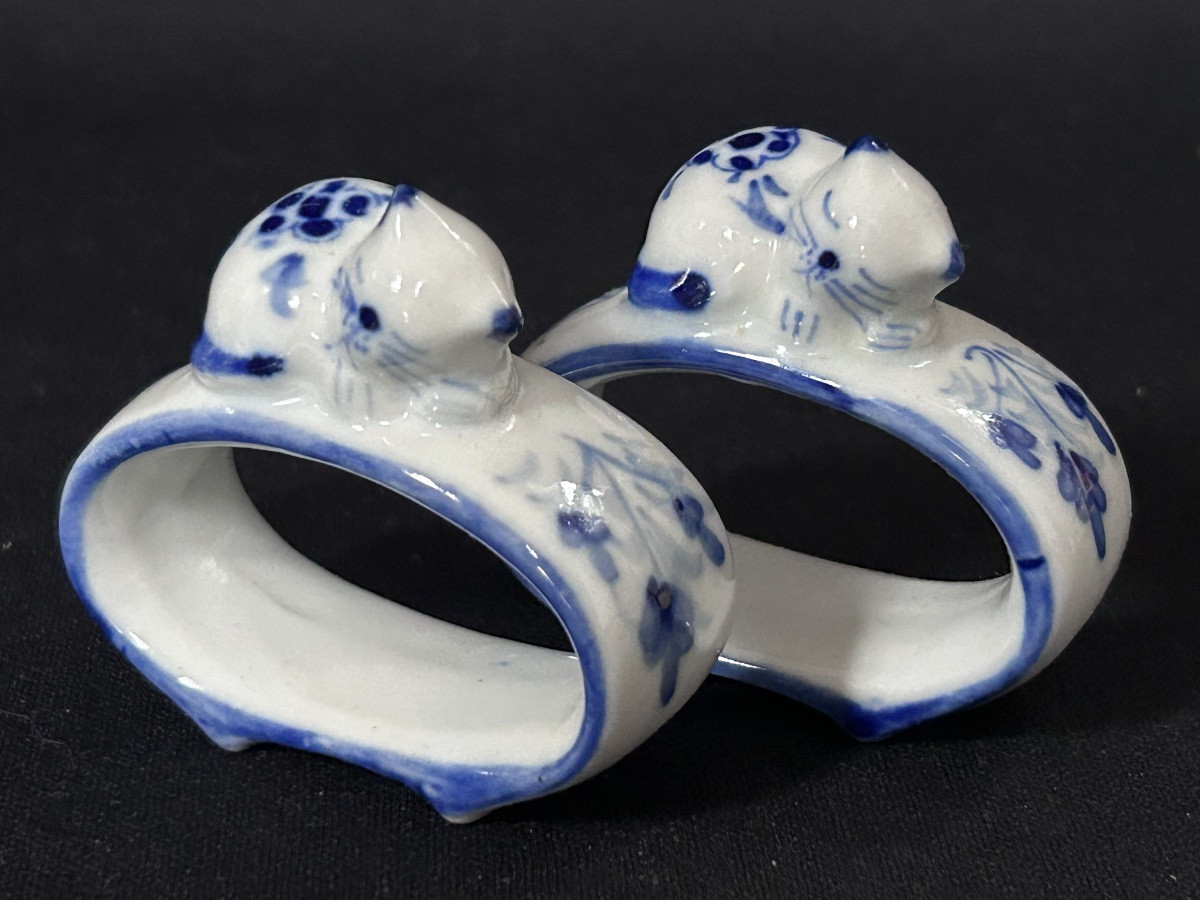 Set Of 16 Porcelain Napkin Rings -photo-5