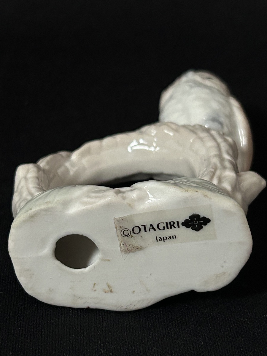 Set Of 16 Porcelain Napkin Rings -photo-8