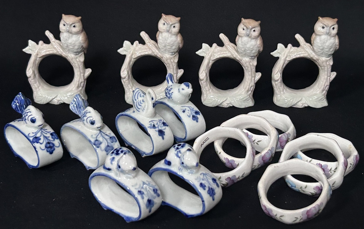 Set Of 16 Porcelain Napkin Rings 