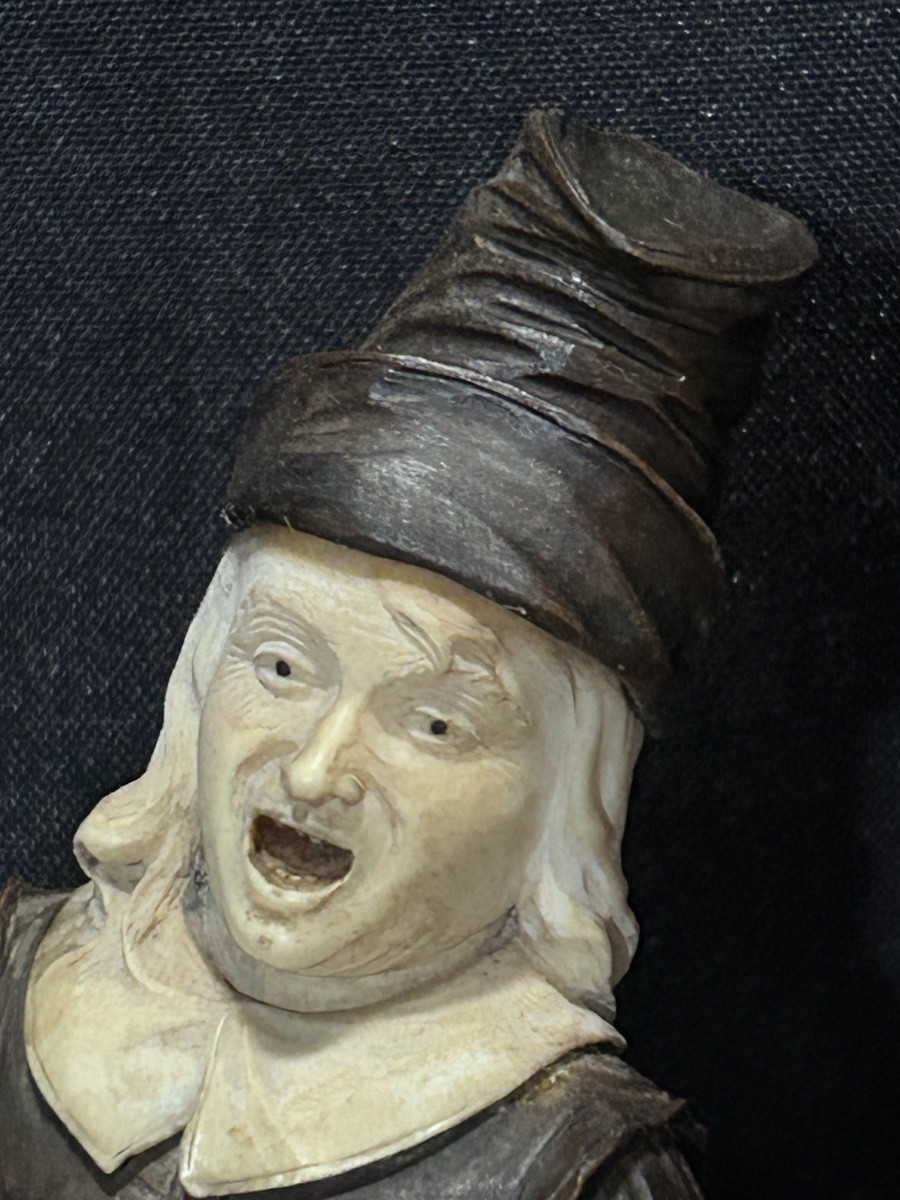 Paire de sculptures allemandes en noyer et ivoire d’après Simon Troger, 19e siècle -photo-2