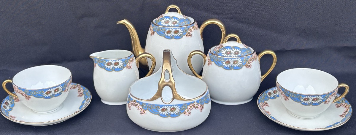 Head To Head In Art Deco Limoges Porcelain