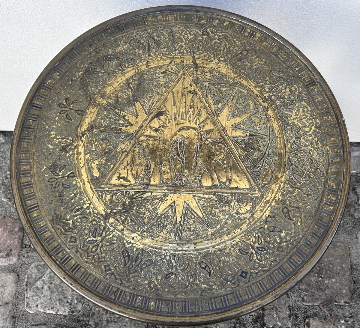 Art Deco Side Table In Oak And Embossed Brass, Decorated With Elephants-photo-3