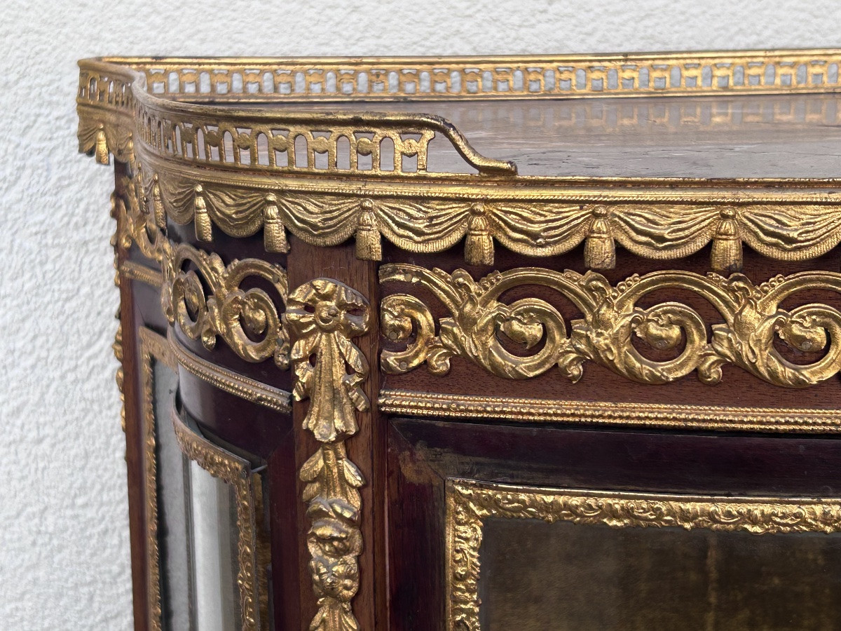 Half-moon Mahogany Showcase In The Napoleon III Style-photo-3