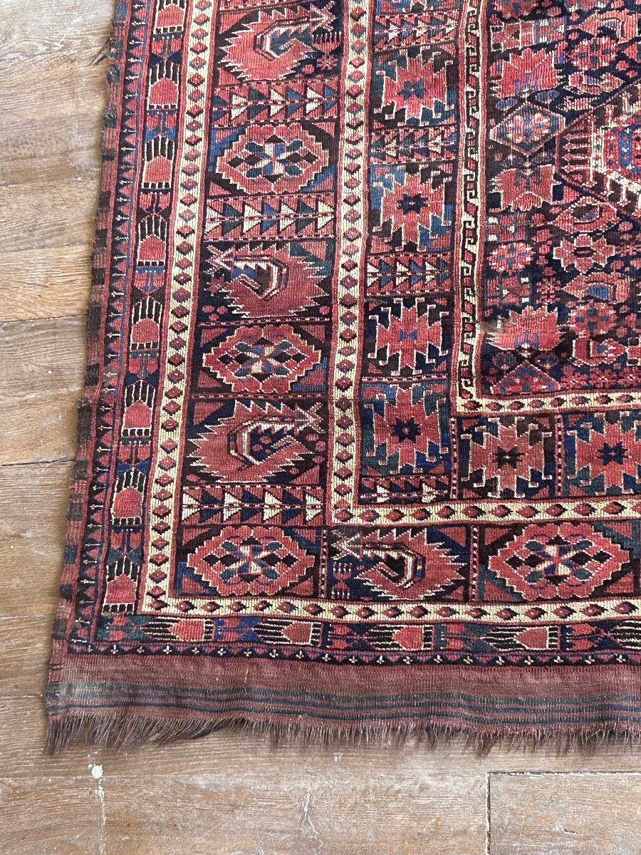Old Large-format Collector's Rug-photo-1