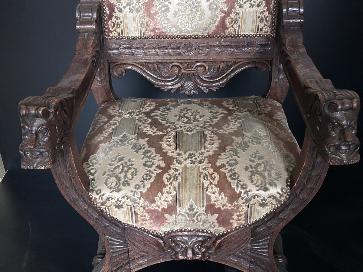 Paire de fauteuils Dagobert en chêne sculpté -photo-2