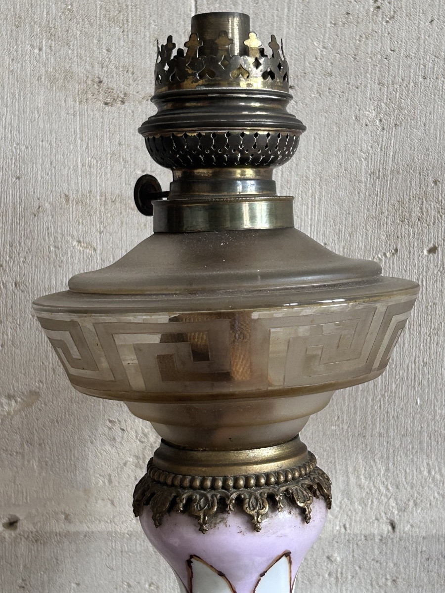 Pair Of Paris Porcelain Oil Lamps 19th Century-photo-2