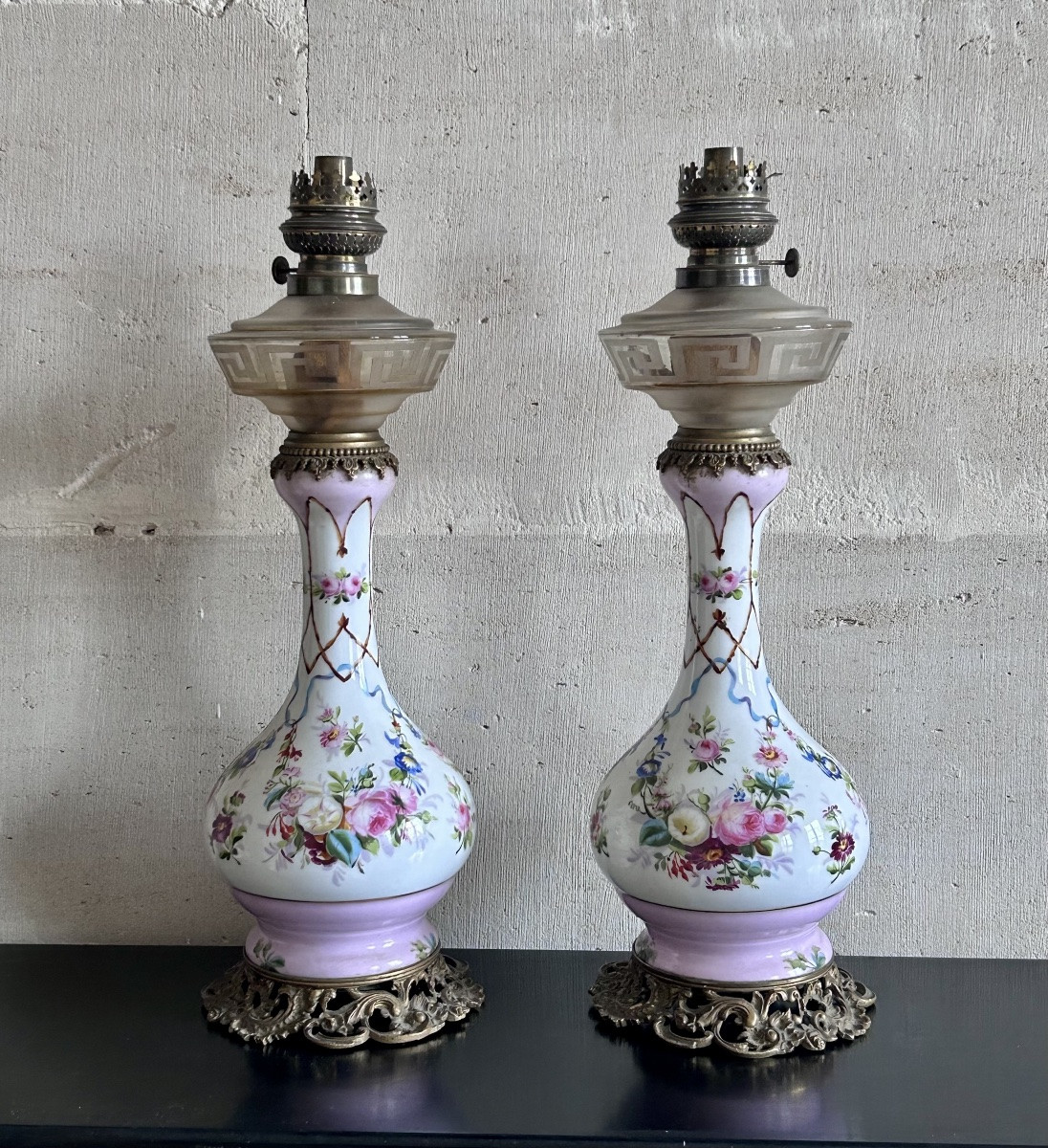 Pair Of Paris Porcelain Oil Lamps 19th Century-photo-7