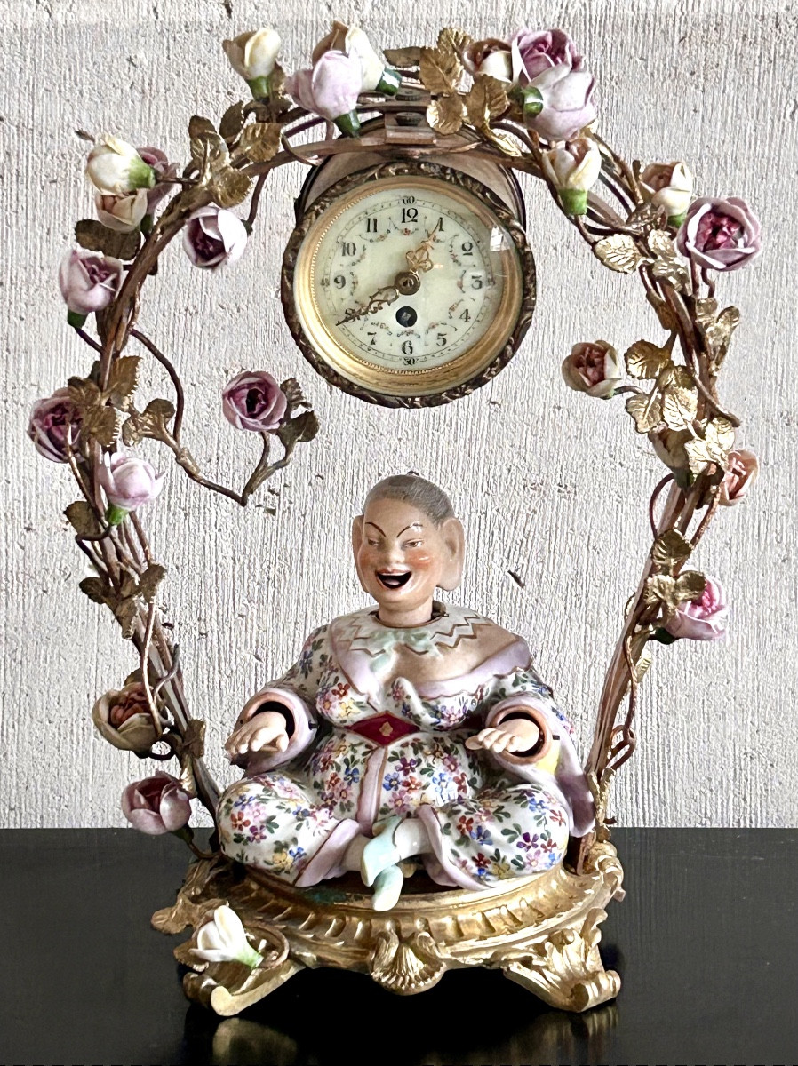Pendule de cheminée en bronze et porcelaine, Napoléon III