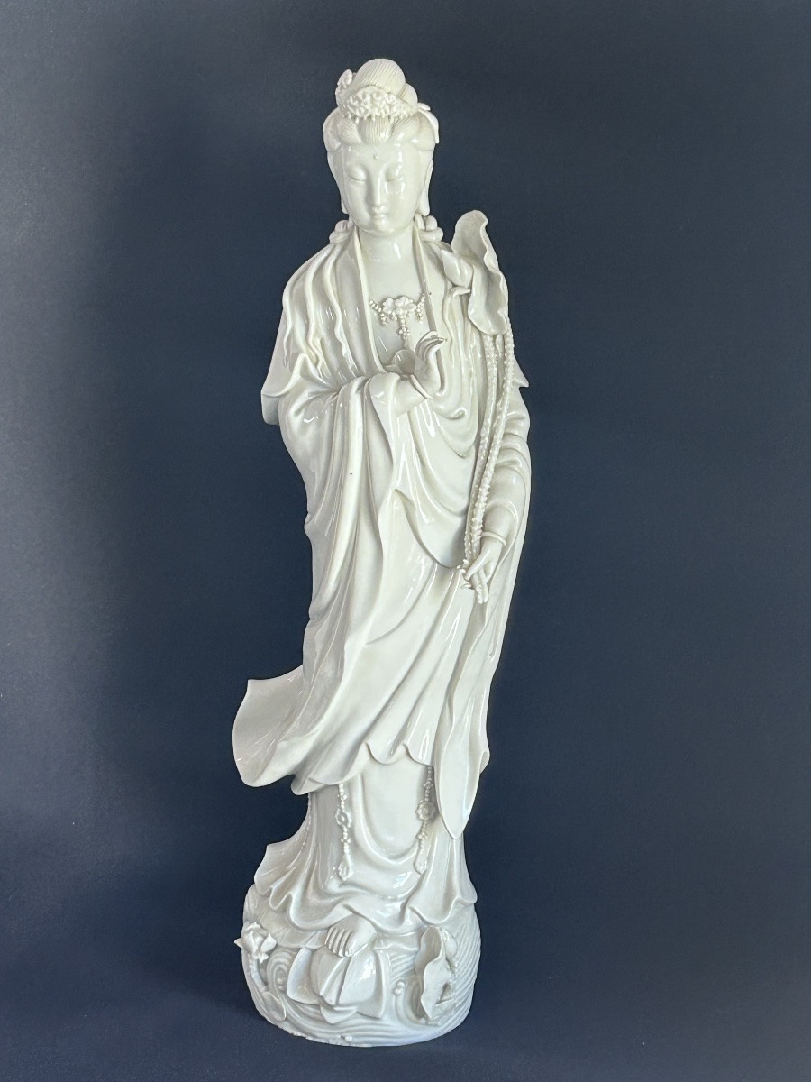 Statue en porcelaine blanche chinoise de la déesse Guanyin-photo-7
