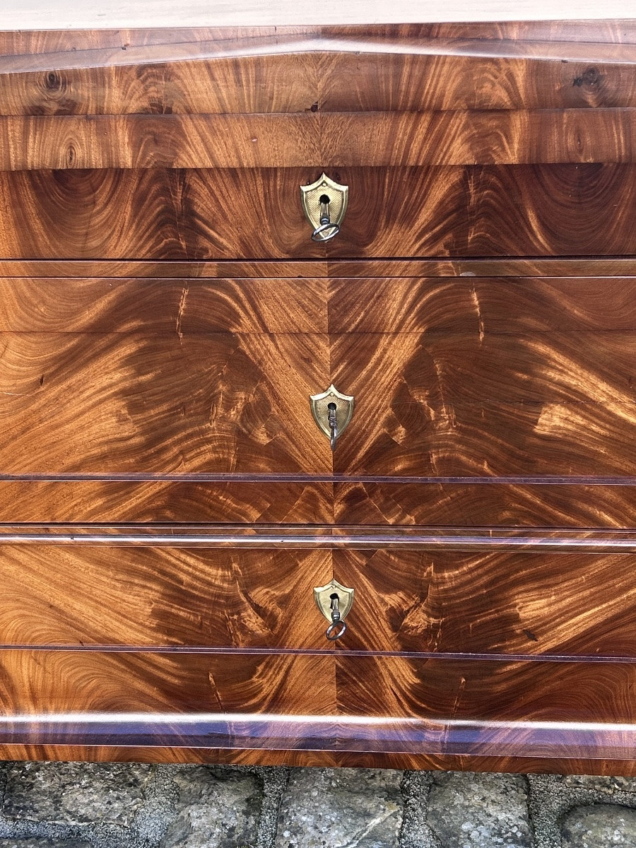 Commode Biedermeier en placage acajou XIXe siècle -photo-3