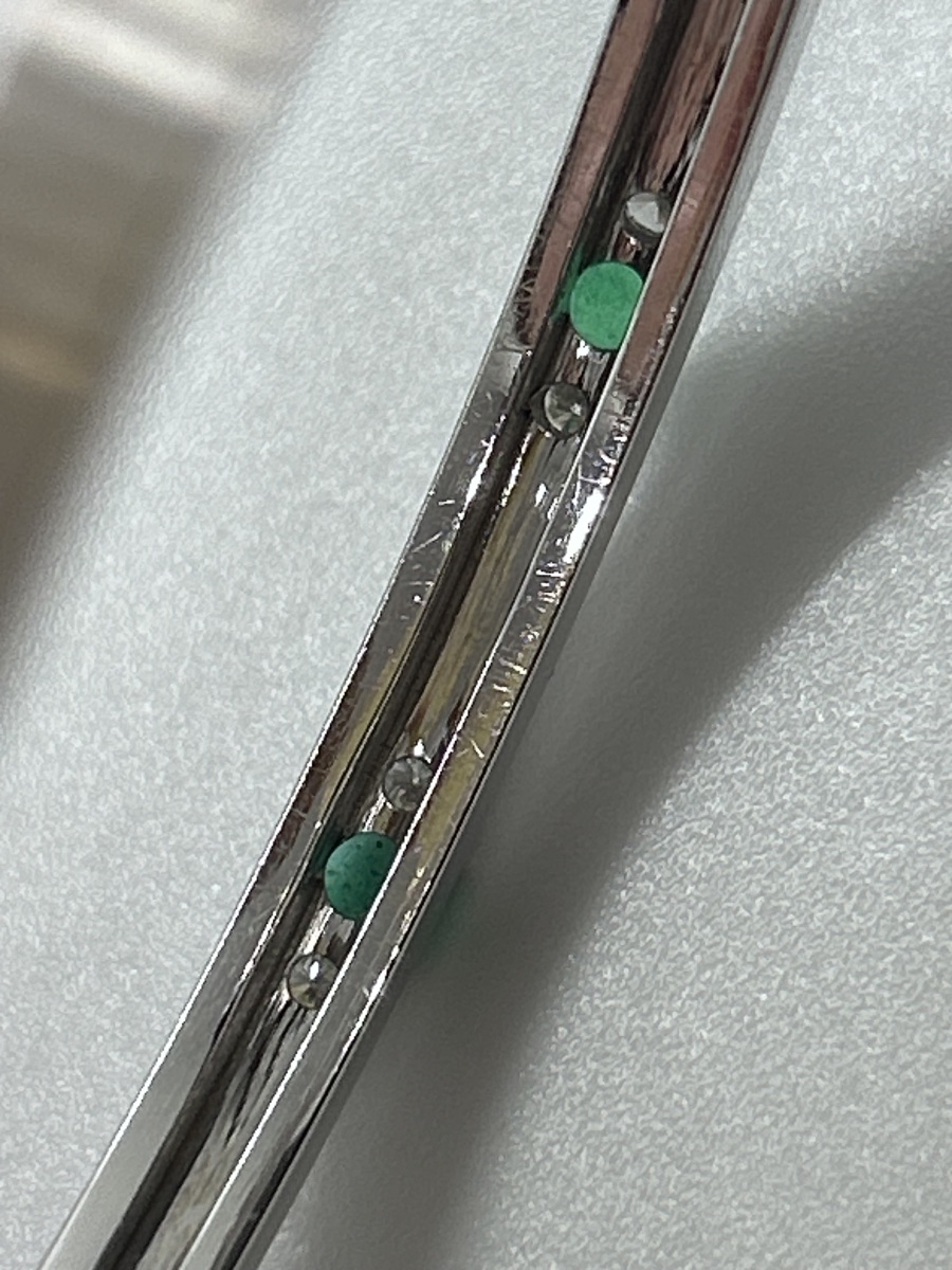 18-carat White Gold Bangle Set With Diamonds And Emeralds-photo-2